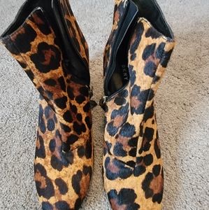 Leopard Boot with gold accent heel 8.5 size